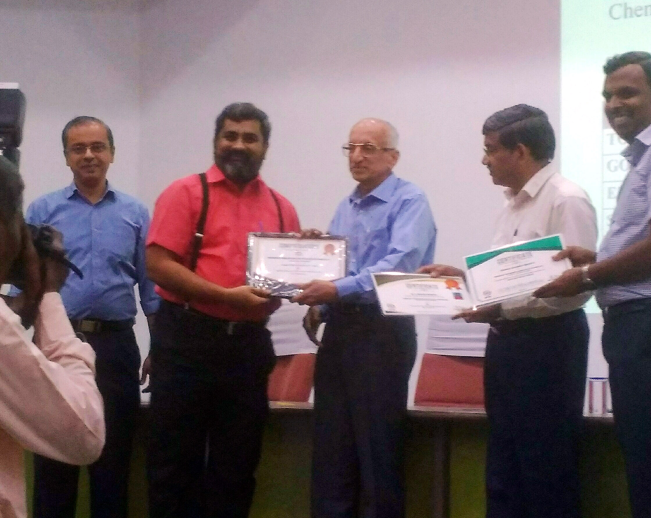 Prof.M.Y.Bhanumurthy of VVIT receiving Plaque and Certification of Appreciation from Prof. Ananth Ex Director IIT Madras